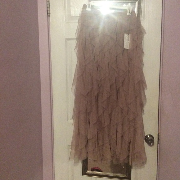 Gorgeous Mauve mesh Lavender Tulle Tiered Maxi Skirt Ruffles for photoshoot - Picture 8 of 16